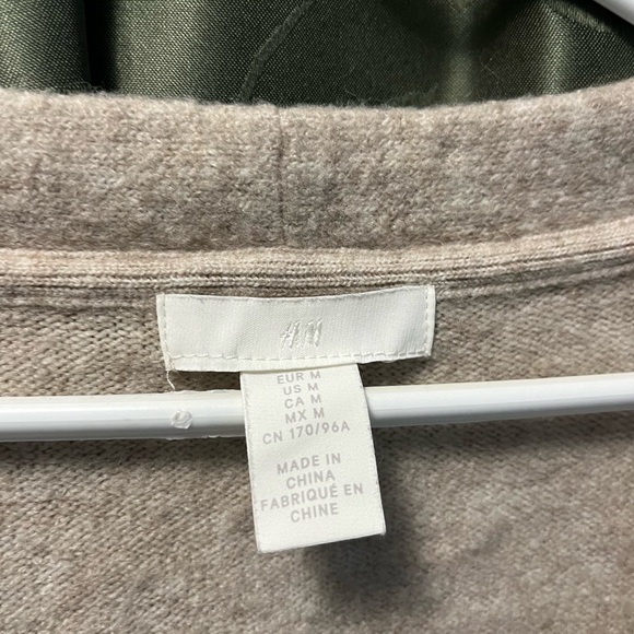 V-Neck Beige Sweater - Picture 3 of 7